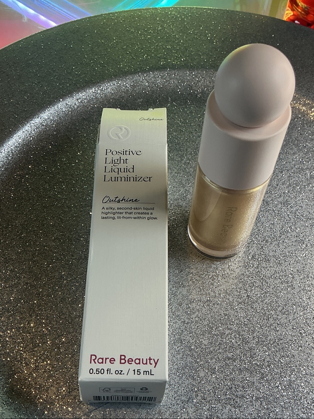 Rare Beauty Positive Light Liquid Luminizer - Outshine Gold